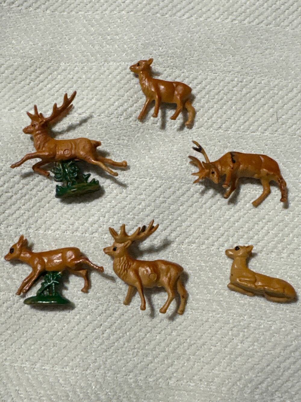 VINTAGE PLASTIC DEER 1" Christmas Miniatures Leaping Reindeer set 6
